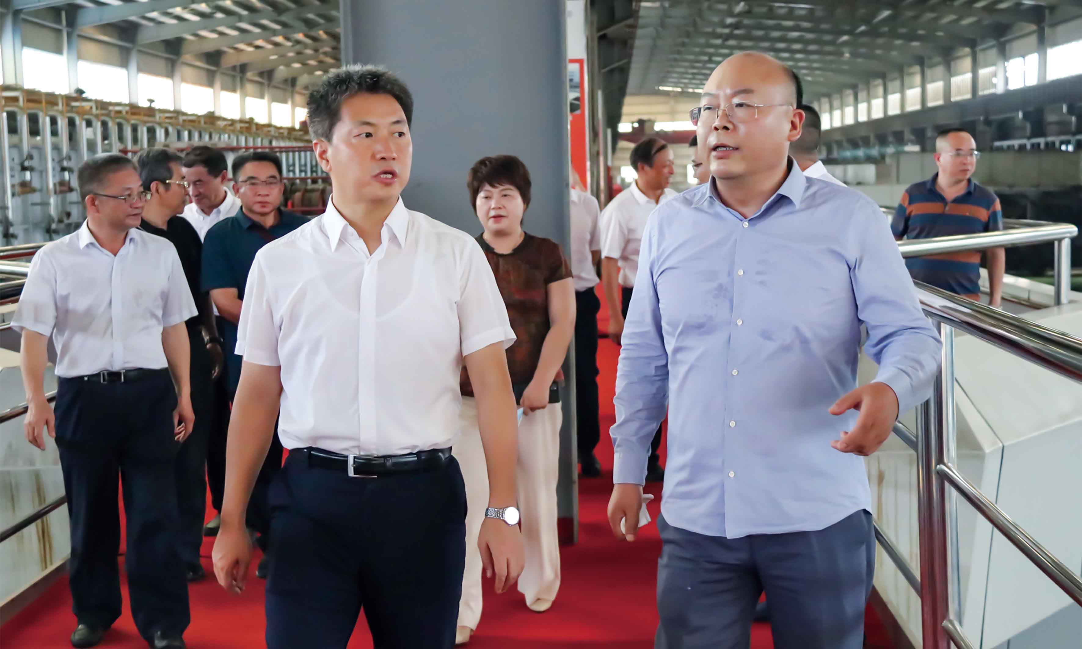 2021年7月，湖南省娄底市委副书记、代理市长曾超群一行莅临宏旺集团考察调研